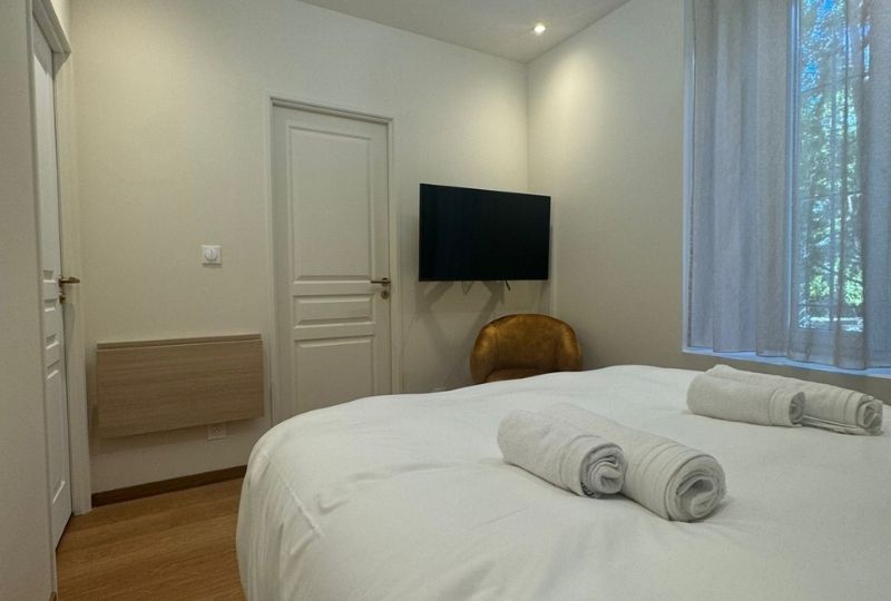 Chambre Master (2) de la Gentiane à la Villa Belle Fleur dans le Queyras